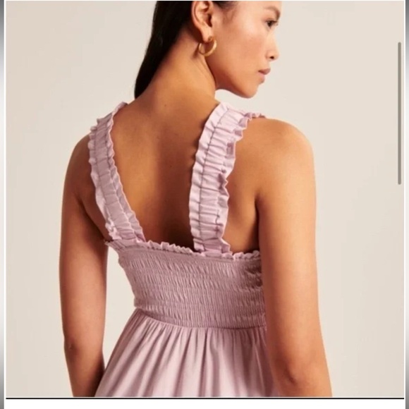 A&F Smocked Bodice Easy Maxi Dress - Picture 3 of 11